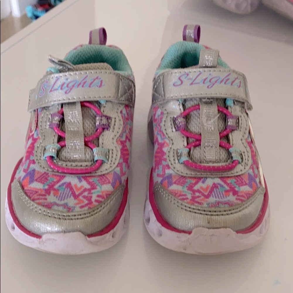 Skechers